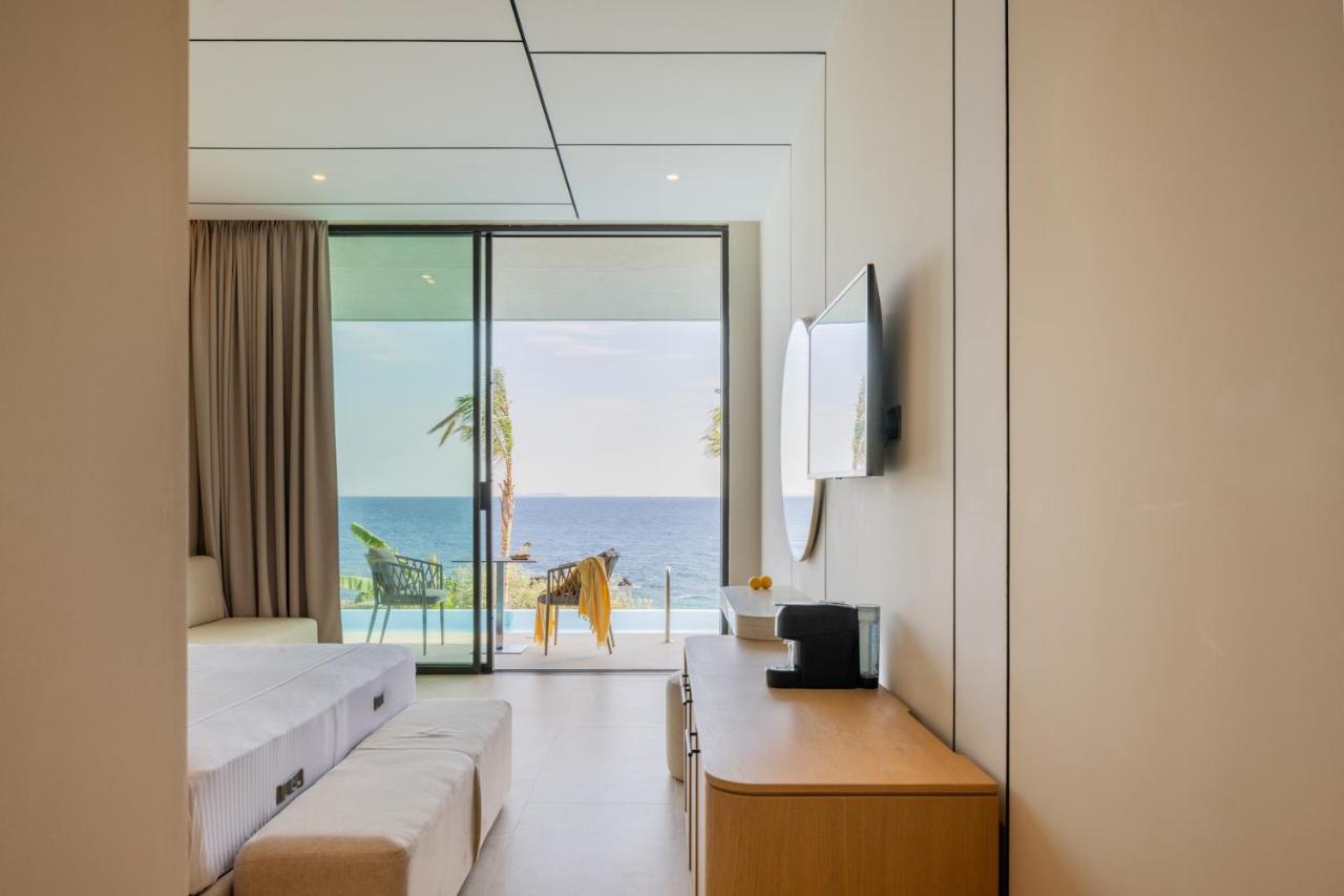Beyond A Luxury Boutique Hotel Dhërmi Екстериор снимка