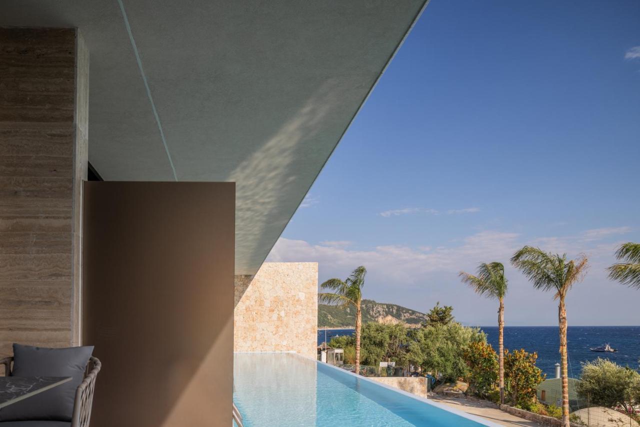 Beyond A Luxury Boutique Hotel Dhërmi Екстериор снимка