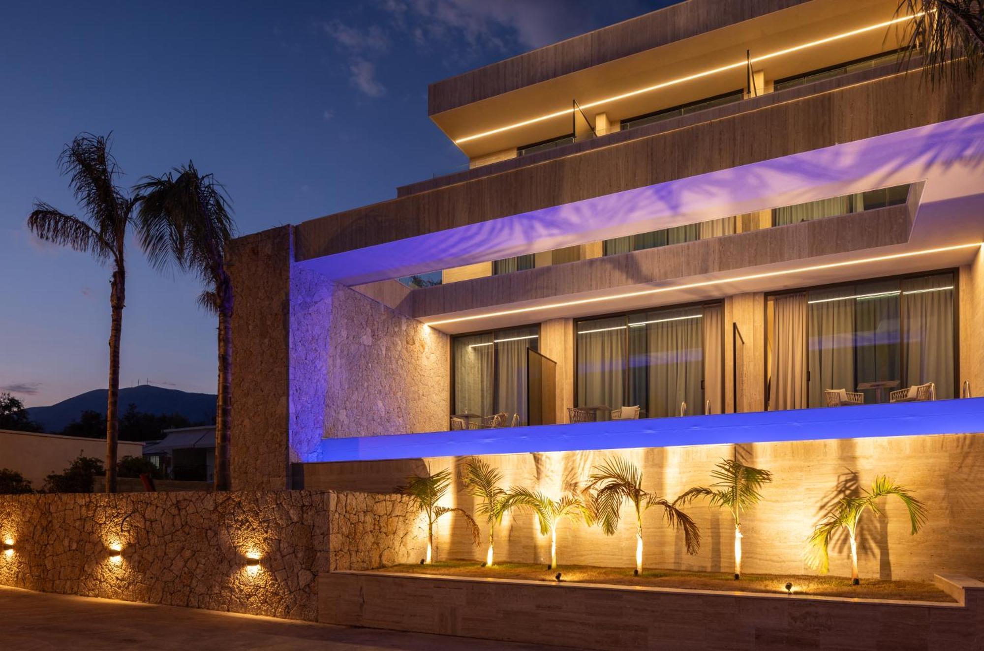 Beyond A Luxury Boutique Hotel Dhërmi Екстериор снимка