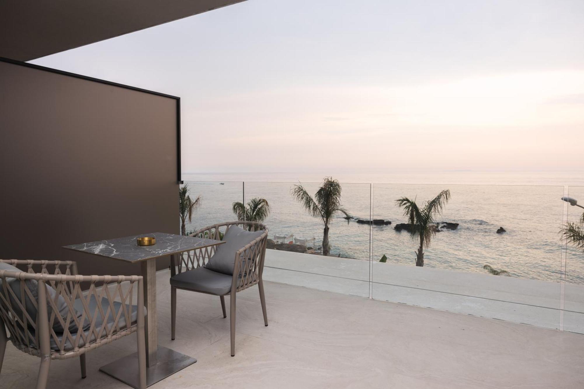 Beyond A Luxury Boutique Hotel Dhërmi Екстериор снимка