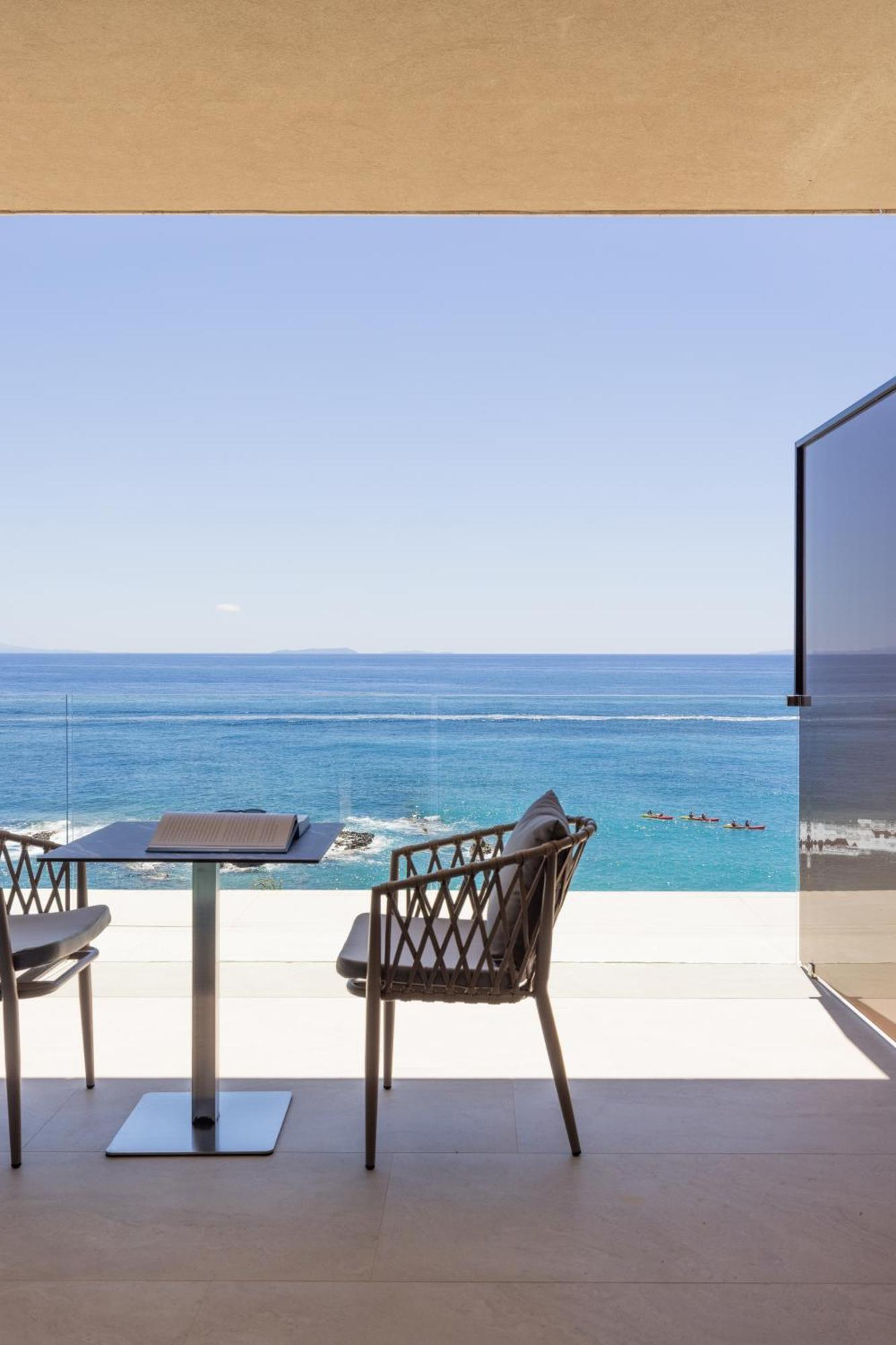 Beyond A Luxury Boutique Hotel Dhërmi Екстериор снимка