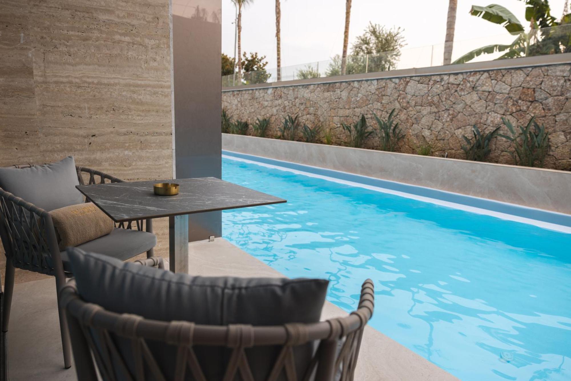 Beyond A Luxury Boutique Hotel Dhërmi Екстериор снимка