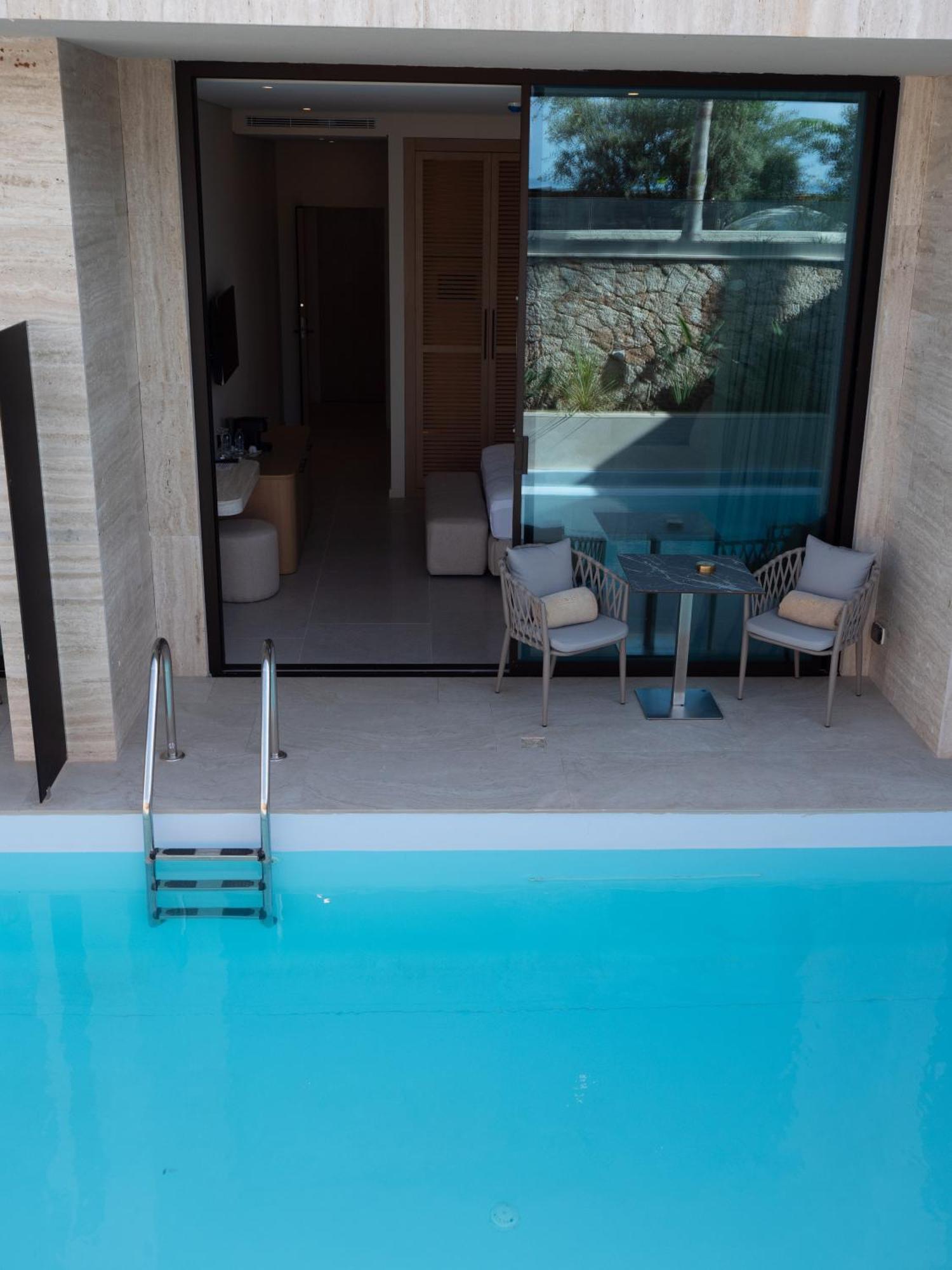 Beyond A Luxury Boutique Hotel Dhërmi Екстериор снимка